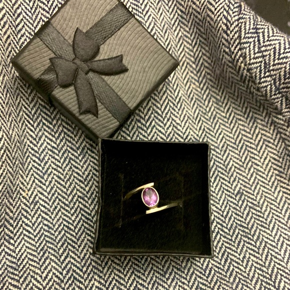 925 sterling silver amethyst ring. - Picture 1 of 3